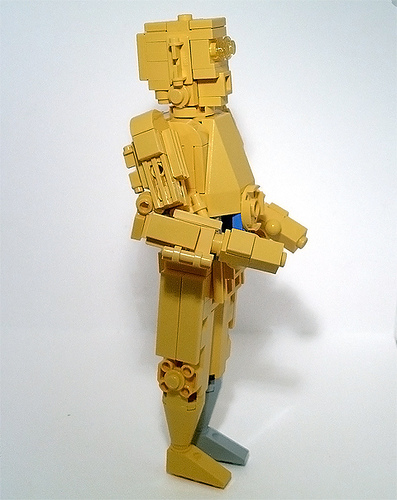 Illustration for article titled Porkins’ B3-3R Astrokeg LEGO Droid Mixes Our Three Favorite Things